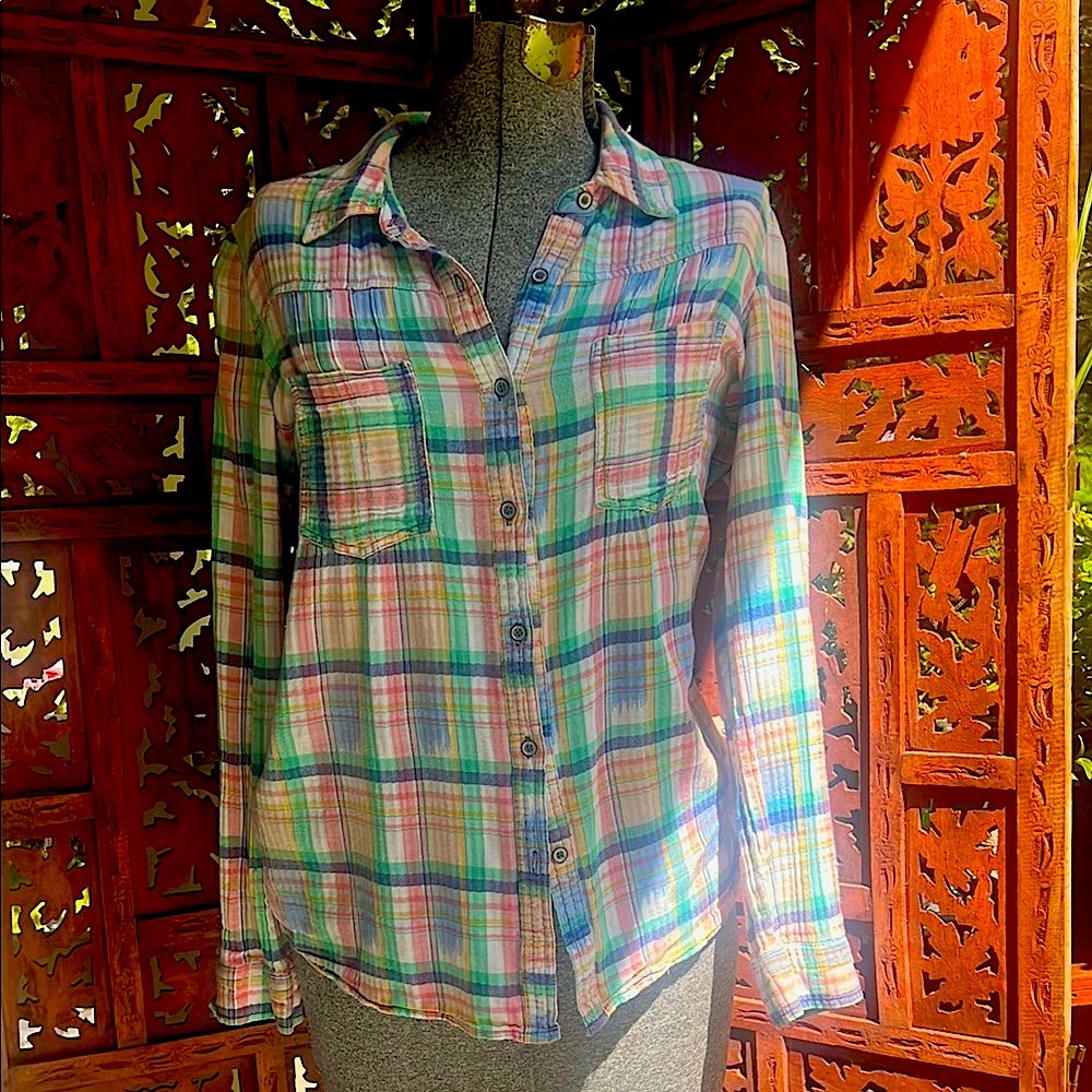 Sundance White and Green Long Sleeve Button Down Shirt